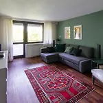 شقة Unique Riverside Treasure *